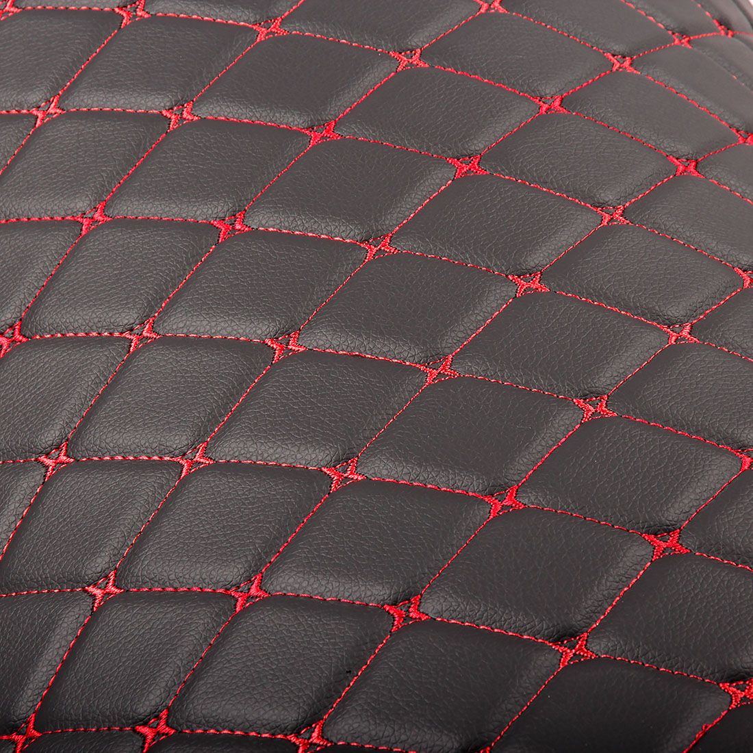 Экокожа стеганная для авто чехлов салона мебели Черная Бабочка  Красный 7мм 1.4м х 5м