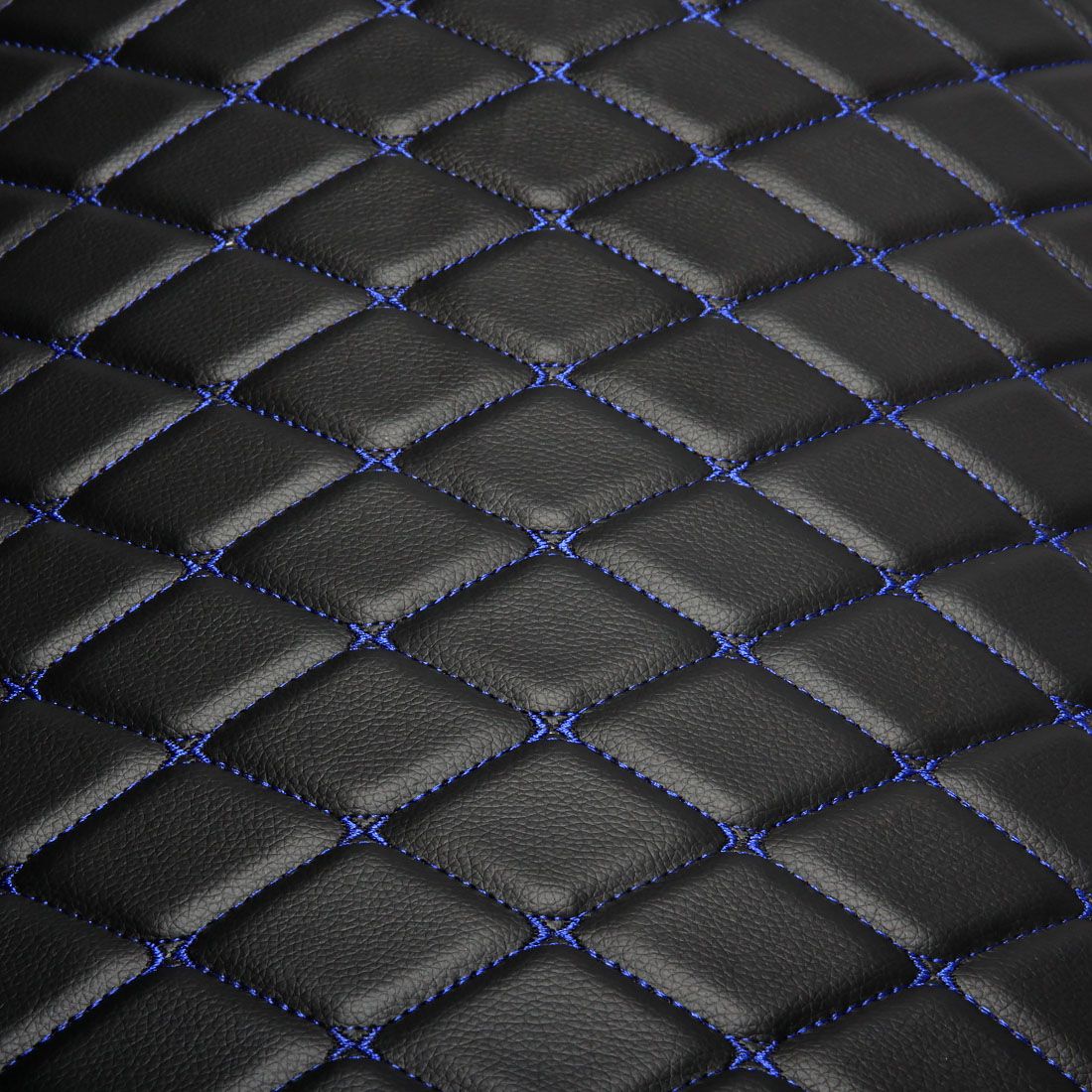 Экокожа стеганная для авто чехлов салона мебели  Черная Бабочка Синий 7мм 1.4м х 0.5п.м